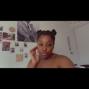 Meet your Posher, Ashanti